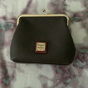 Dooney & Bourke Lg Frame Kisslock Purse